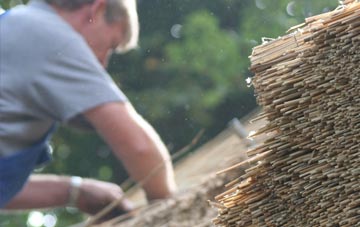 professional Lochside thatchers